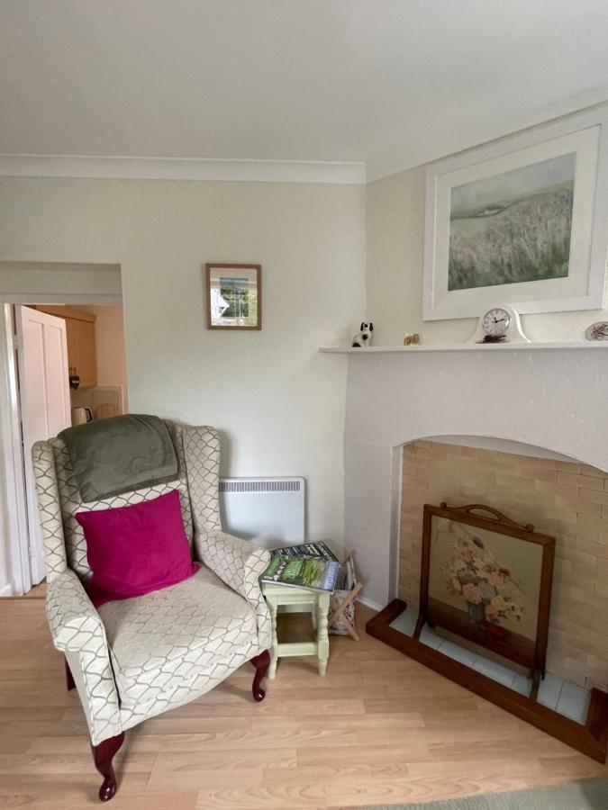No 96 Chapel Lane - Self Contained Cottage In The Heart Of Butleigh Экстерьер фото